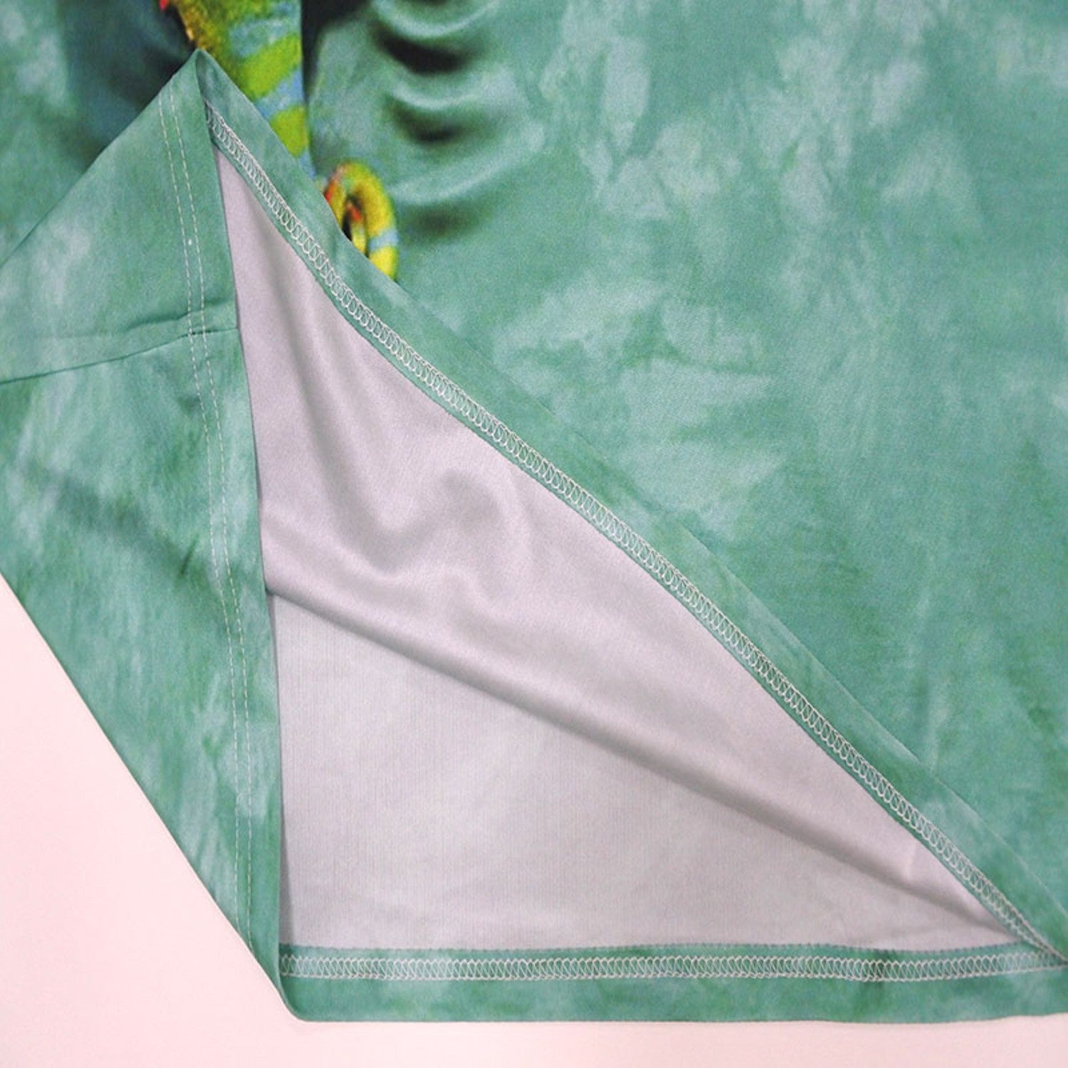3D Climbing Chameleon Shirt - outfitshirt